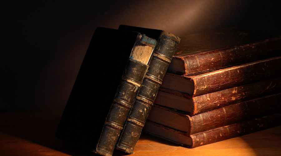 Menelusuri Maksud Buku Sejarah Yang Seharusnya Penting Untuk Dipelajari