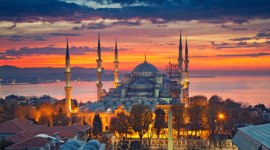Misteri Kejayaan Dan Kejatuhan Daulah Utsmaniyah : Sejarah Islam yang Terlupakan